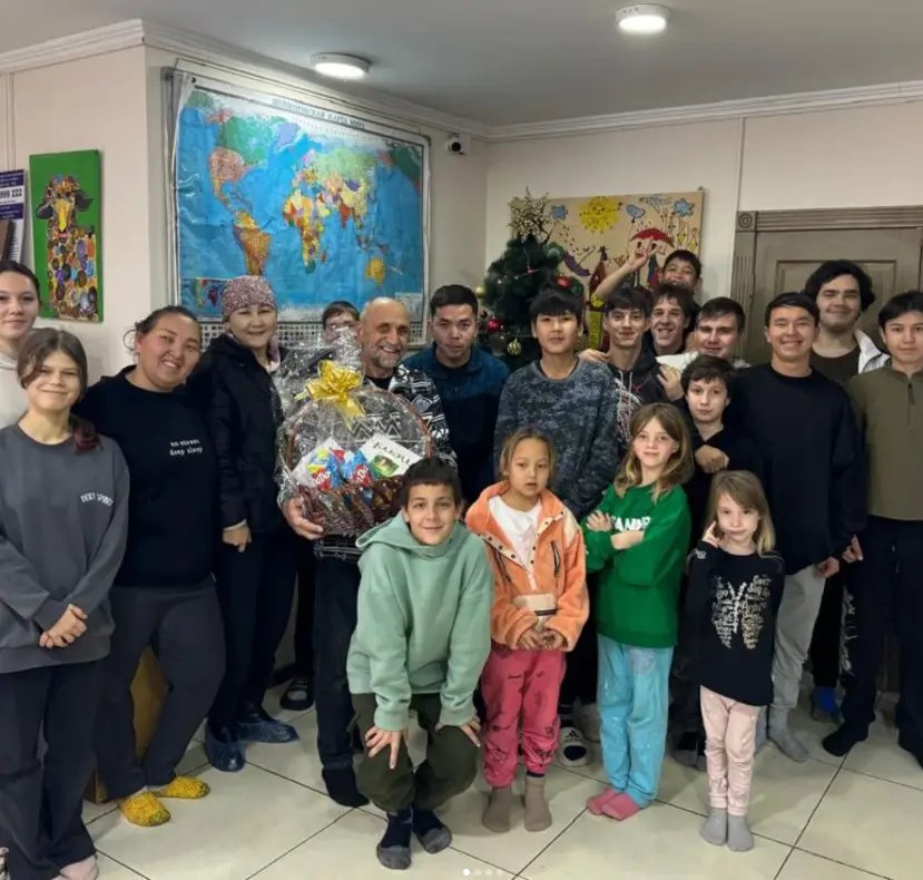 Сосновка айылындагы «Явна» кайрымдуулук фондуна жаңы жылдык белектер тапшырылды